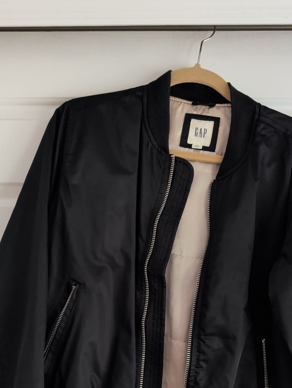 GAP Women's Black Satin Bomber Jacket - Picture 2 of 10